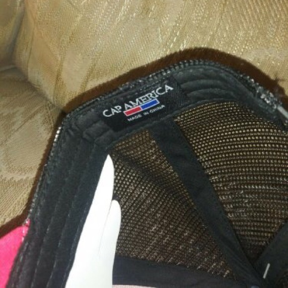 Trip Advisor Snapback Hat Mesh Back Adjustable Red Black Cap America i3025 NWT - Picture 8 of 8